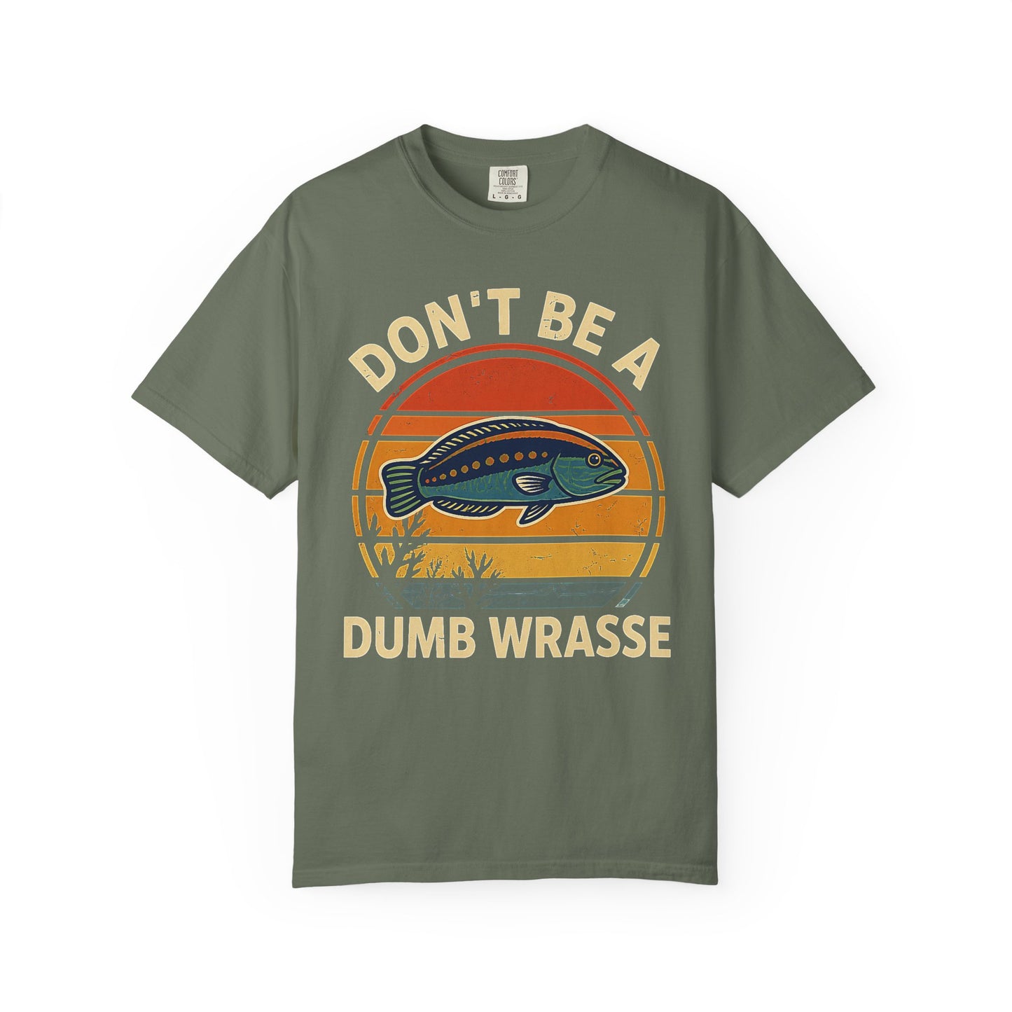 DON’T BE A DUMB WRASSE – Saltwater Aquarium Retro Graphic T-Shirt