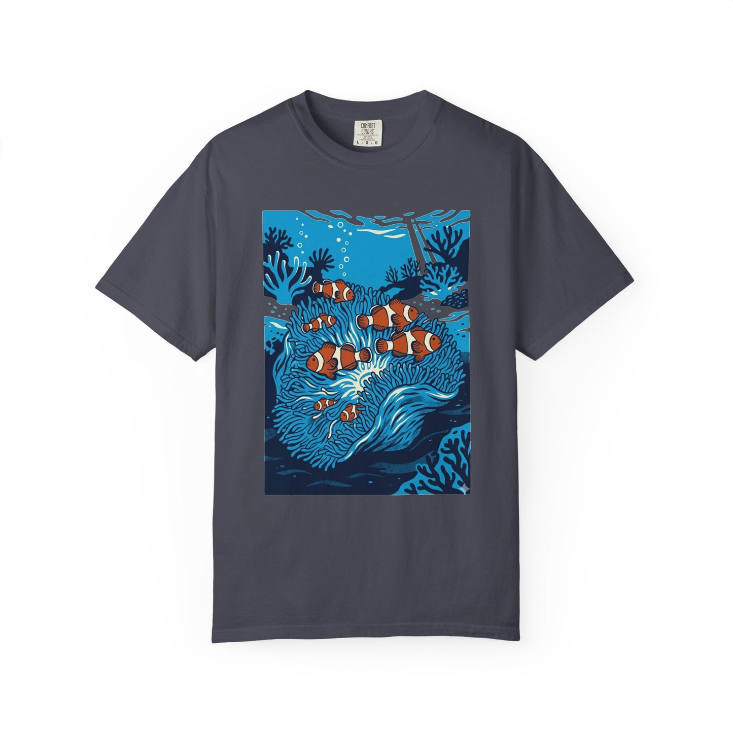 CLOWNFISH ANEMONE SYNERGY – Saltwater Aquarium Graphic T-Shirt